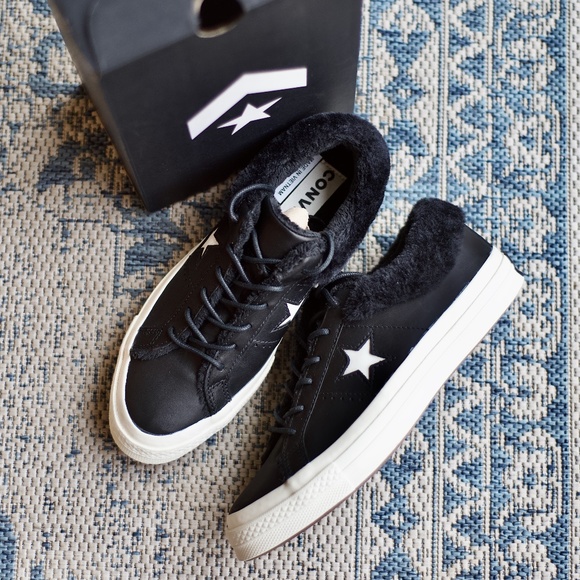 NWOT Converse One Star Ox Black Leather Faux Fur Sneakers 8 - Picture 2 of 9